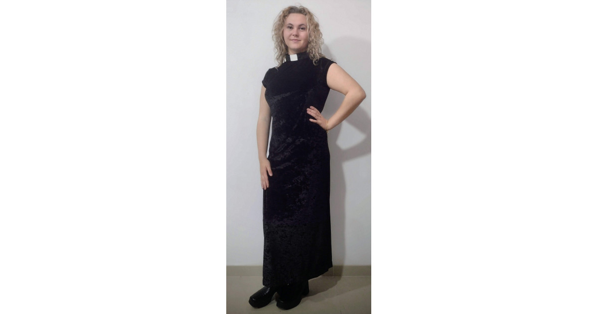 MONIQUE LONG VELVET DRESS