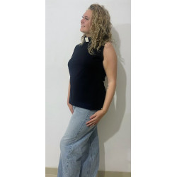 MARGARET ZIPPED SLEEVELESS TOP